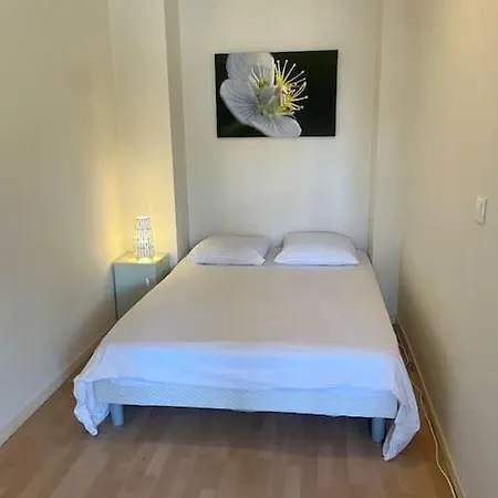 Superbe 2p Proche Plages - Piscine Apartment