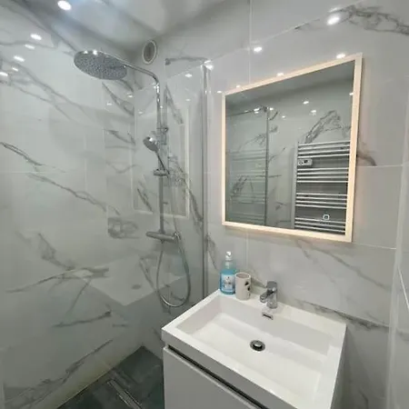 Superbe 2p Proche Plages - Piscine Appartamento