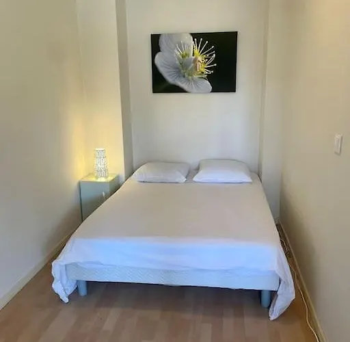 Superbe 2p Proche Plages - Piscine Apartment